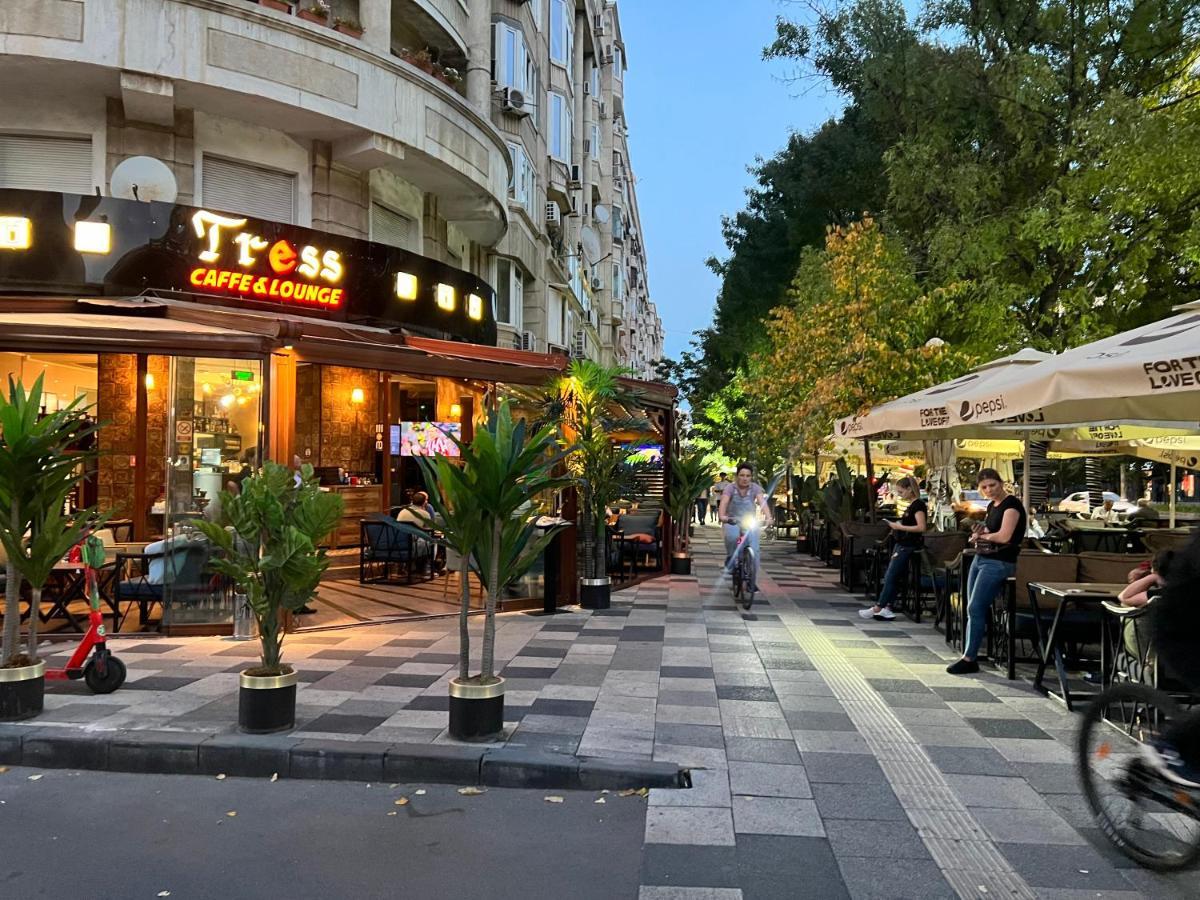 Penthouse Complex Bucureşti
